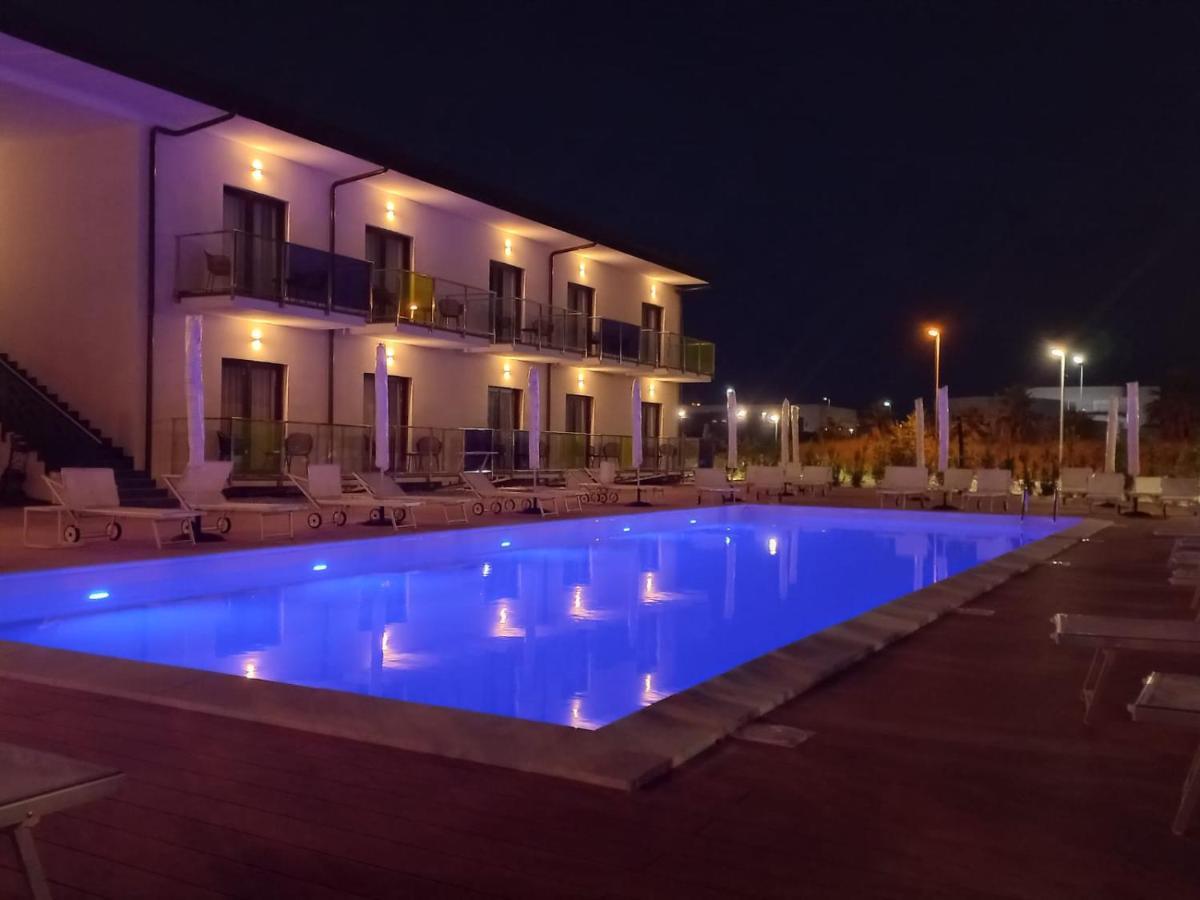 מטרה Hotel Mosaico מראה חיצוני תמונה